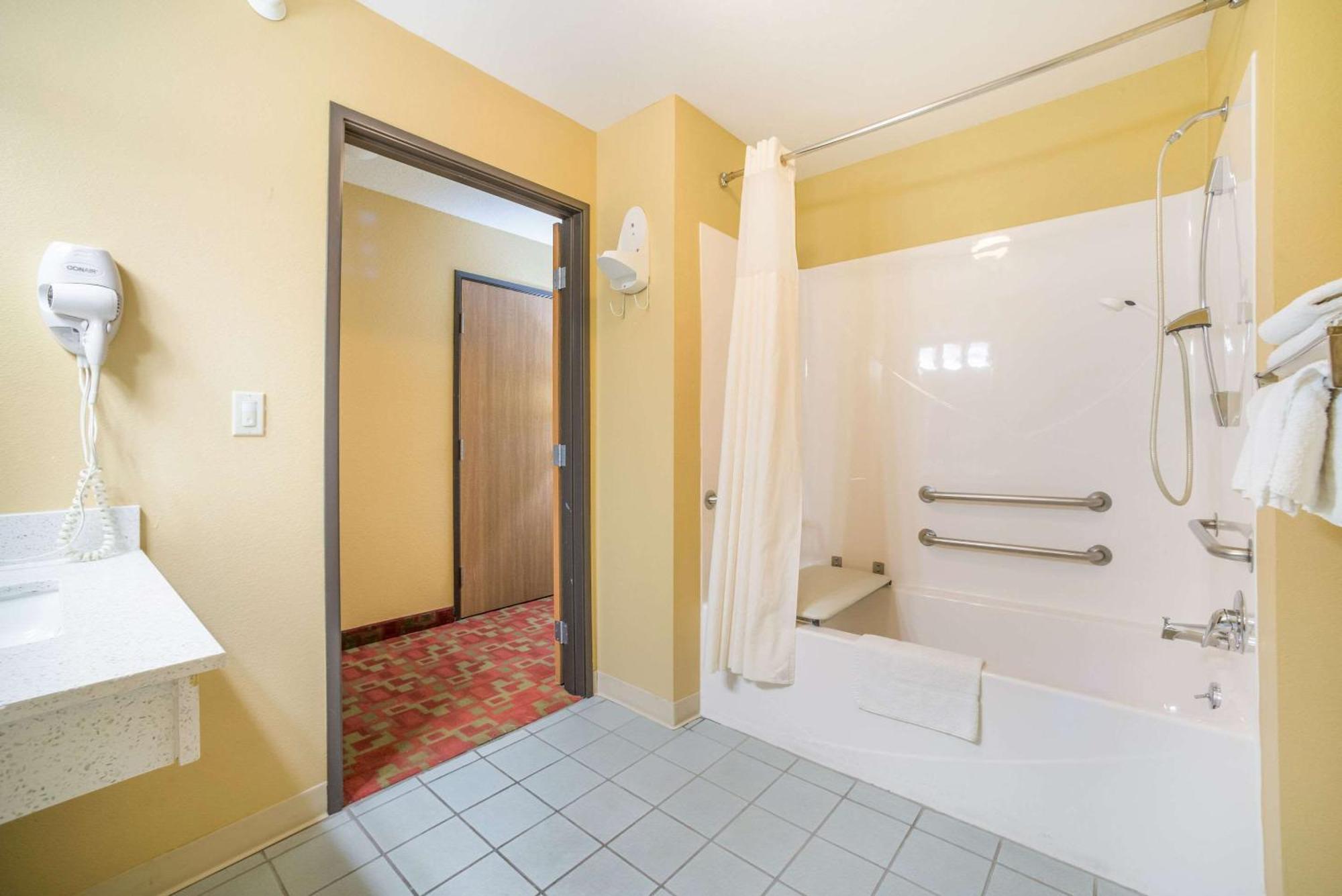 Quality Inn O'Fallon Il - St Louis Dış mekan fotoğraf